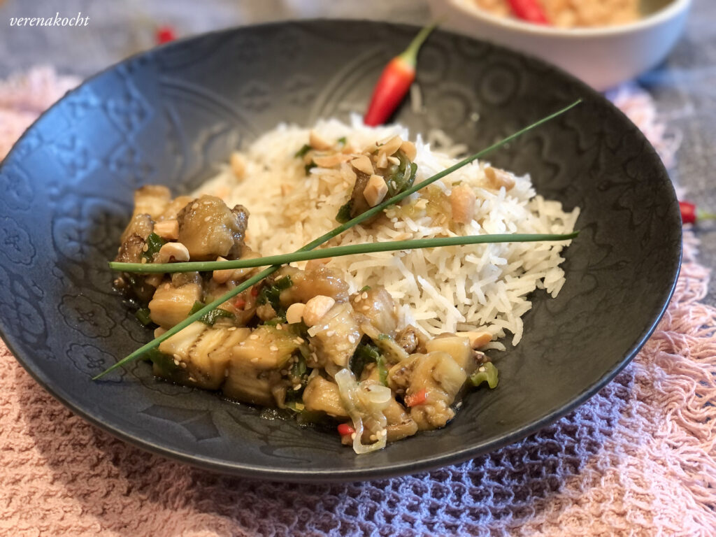 gegrillte Auberginen mit Frühlingszwiebelöl