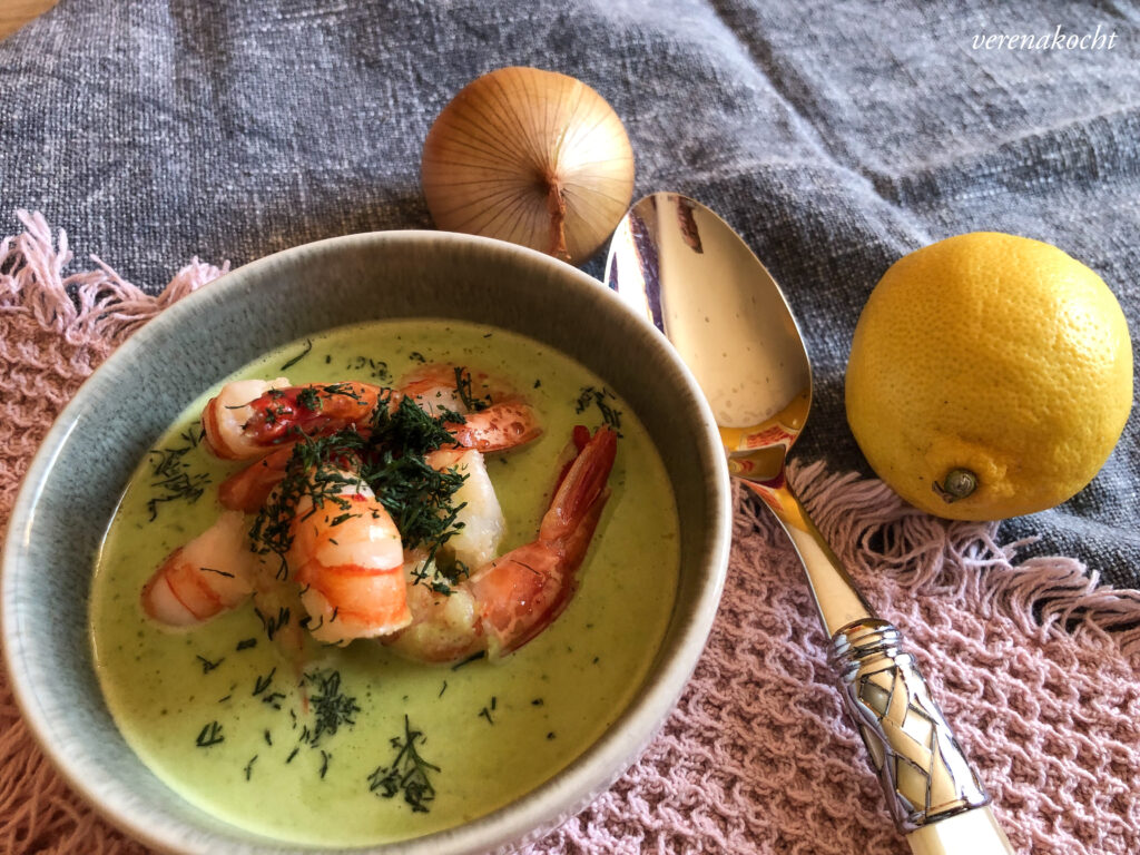 Garnelen in Erbsen Dill Suppe