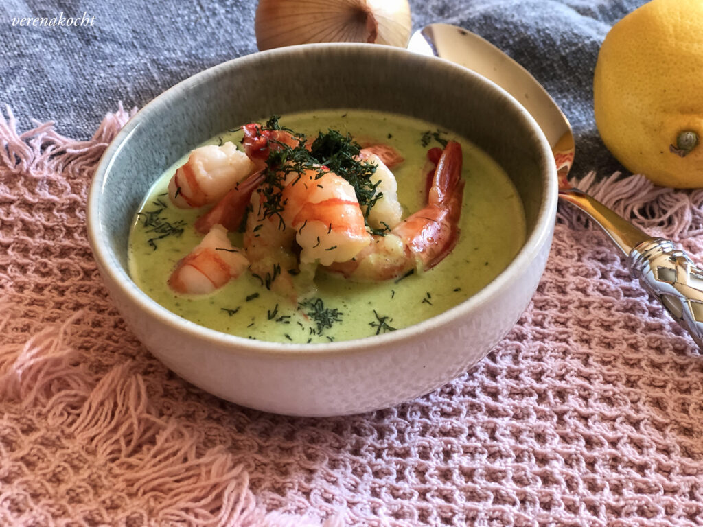 Garnelen in Erbsen Dill Suppe