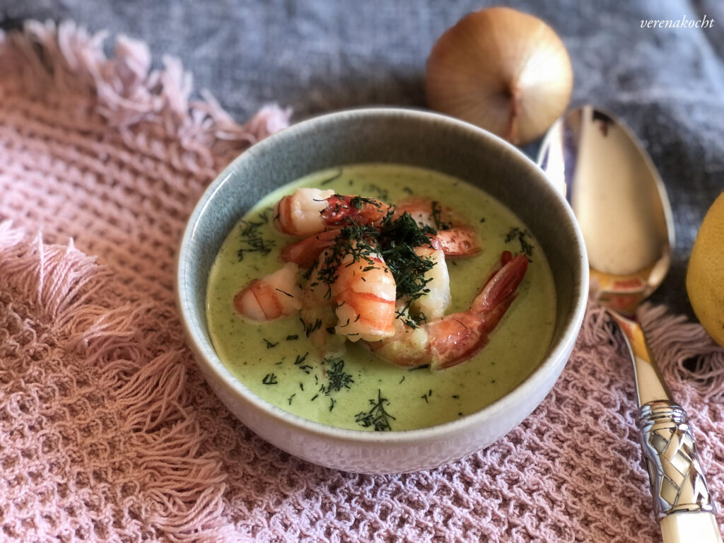 Garnelen in Erbsen Dill Suppe