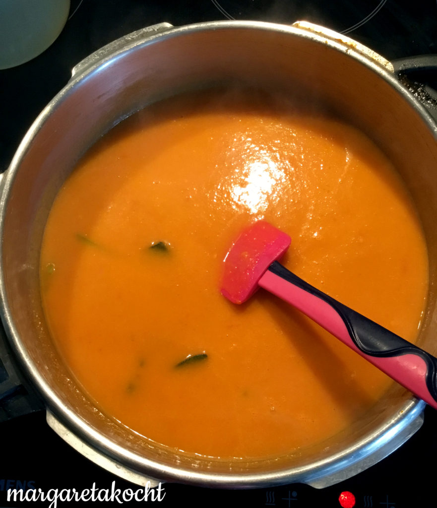 scharfe Tomaten 🍅 -Chili 🌶 -Suppe (oder) gewappnet für kühlere Tage!