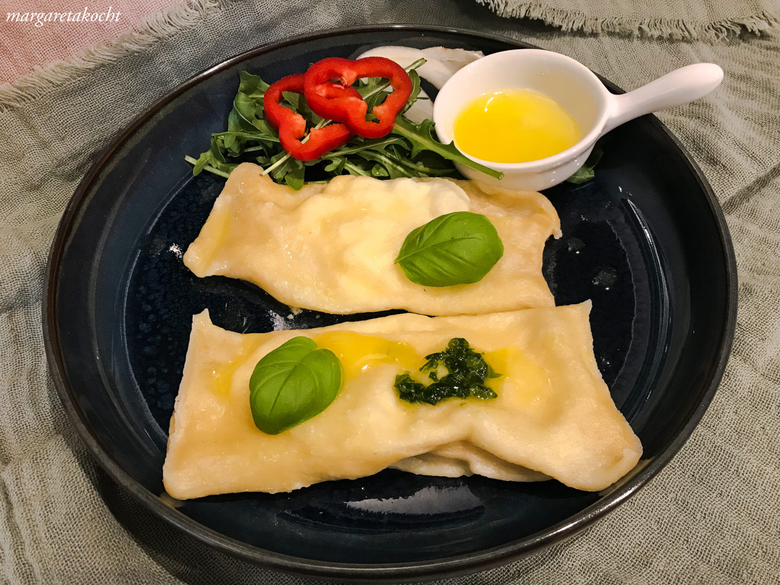 vegetarisch gefüllte Maultaschen mit “Kräuterbutter” (oder) Ab ins ...